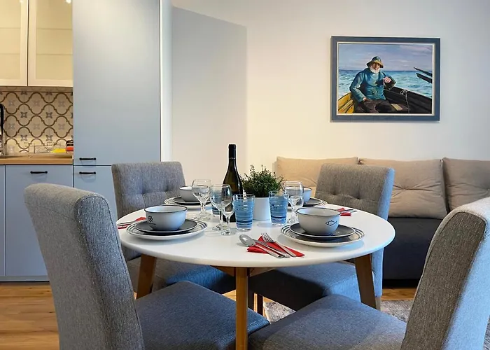 старецът и морето * Saints Constantine and Helena